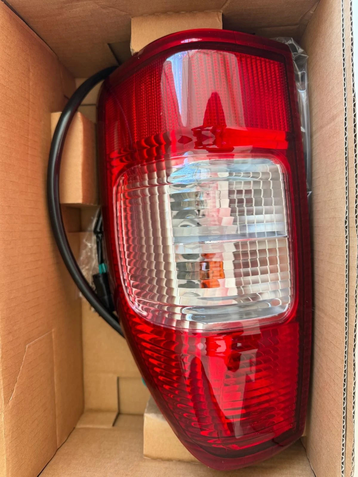 DEPO 213-1926R-AE Feu arrière droit ISUZU D-MAX I DEPO