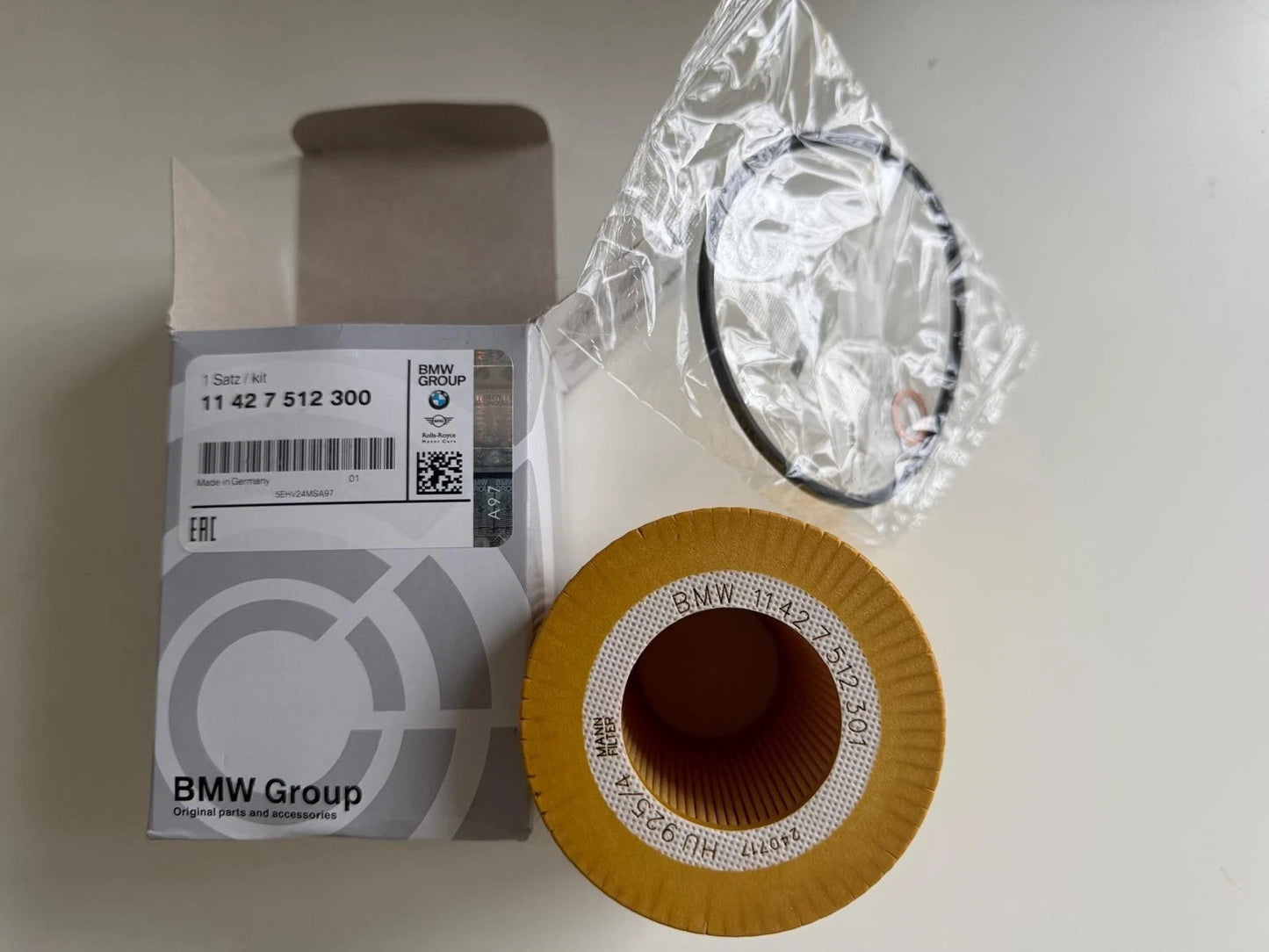 BMW 11 42 7 512 300 Filtre à huile