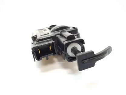 Renault 8200305732 Actionneur Moteur Réservoir Trappe - GR PARTS